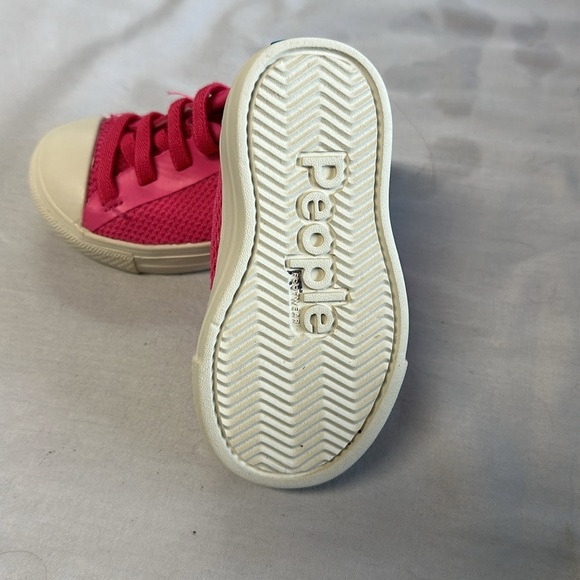 People - Pink and White Sneakers with Breathable Mesh and Sporty Design - Picture 6 of 7